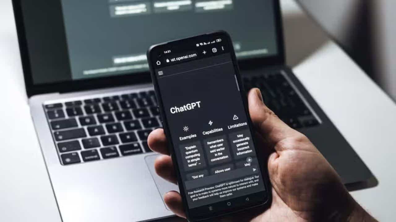 How-to-use-ChatGPT-on-mobile