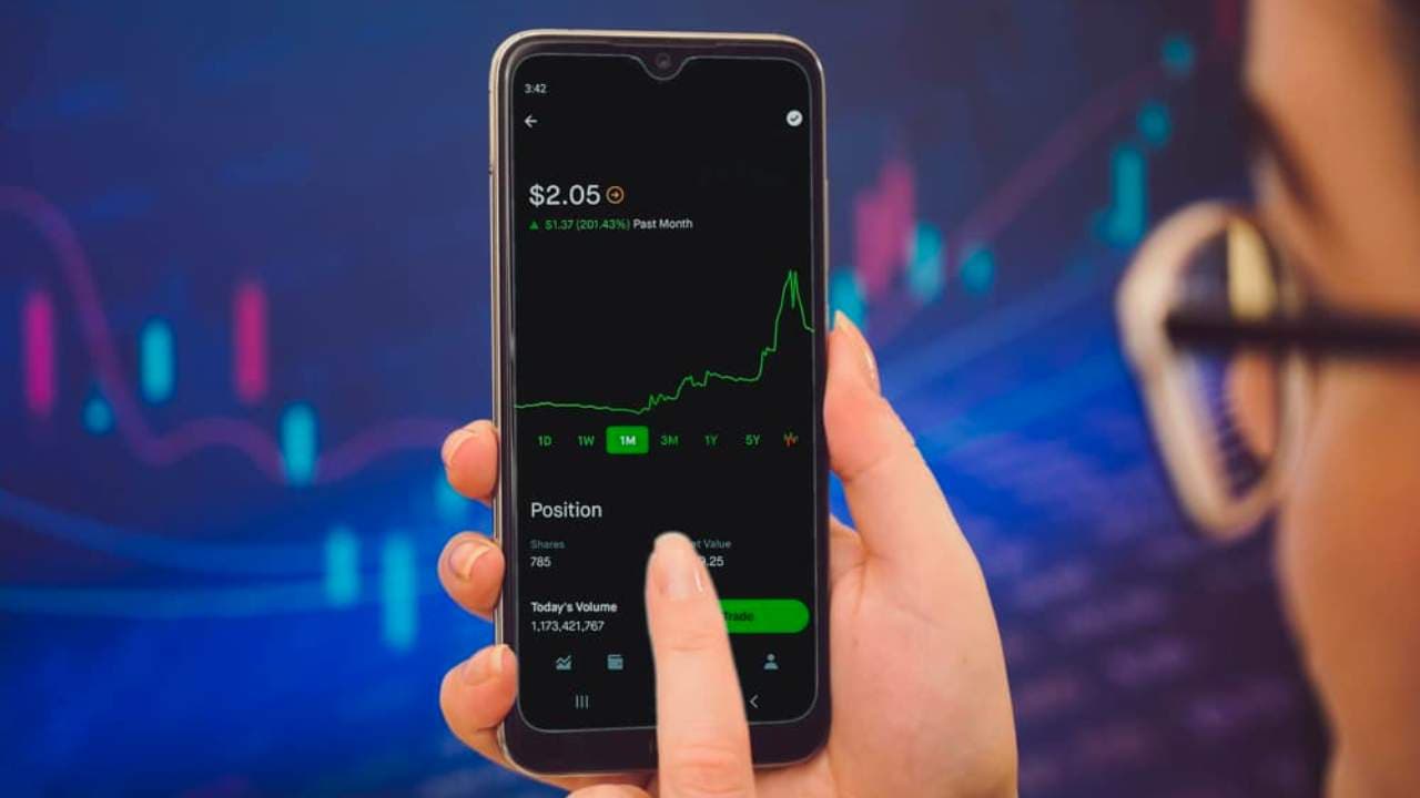 5 Ways ChatGPT Can Help With Crypto Trading